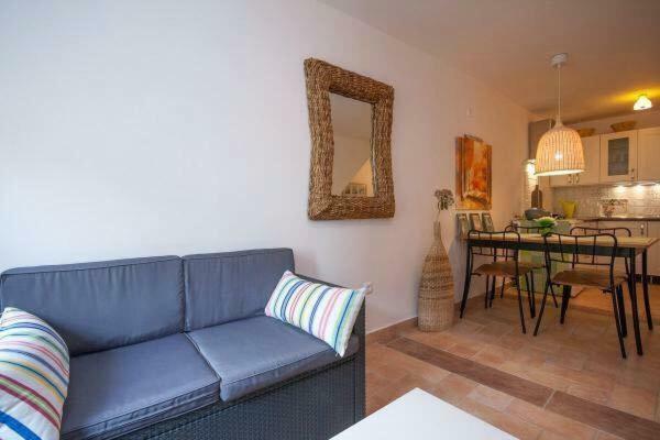 Apartments Mediteranea Baška Екстериор снимка